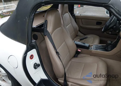 1997 BMW Z3 1.9L Roadster z USA, uszkodzony, nr VIN 4USCH7328VLE03741